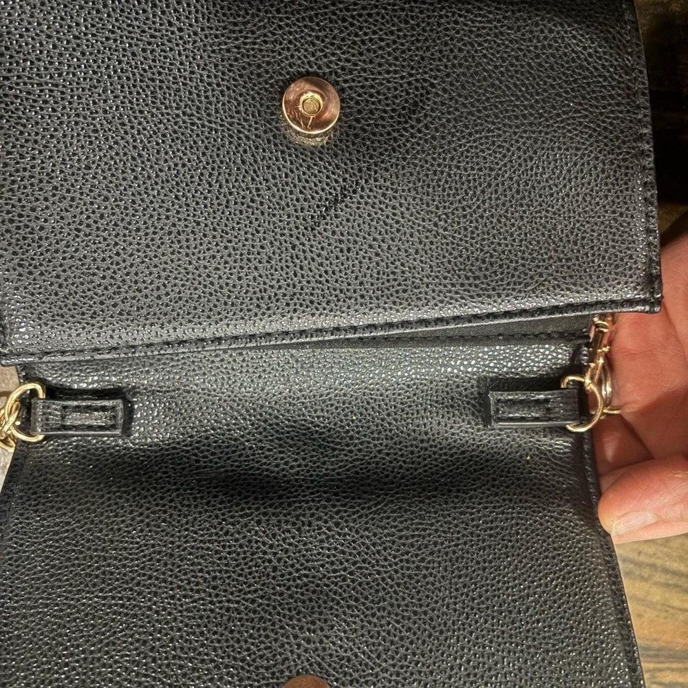 LG Black Crossbody Bag with Gold Chain - Picture 9 of 10
